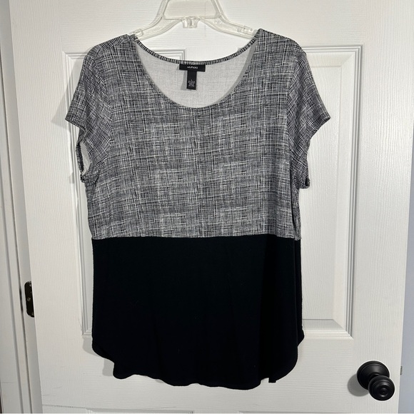 Alfani size L tunic top, b/w, colorblock, short sleeve, transitional, fall - Picture 1 of 7